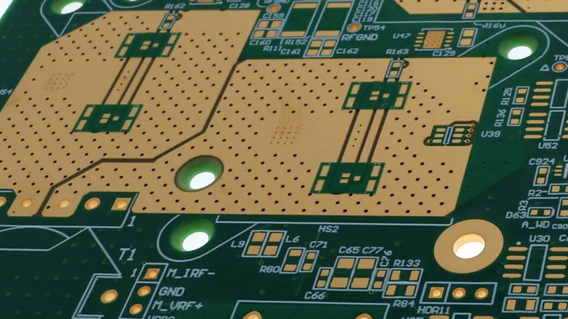Thermal via array in High-Tg PCB for enhanced heat transfer