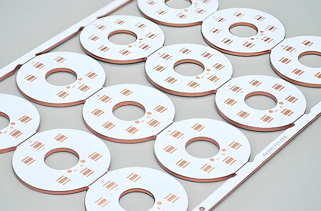 Hybrid aluminum and flexible PCB design for advanced applications
