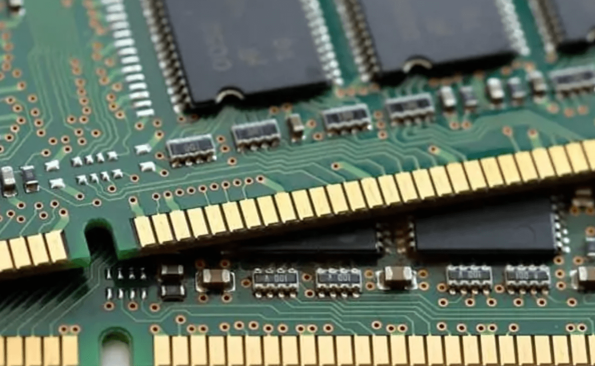 Close-up of PCB gold fingers with beveled edges for smooth insertion