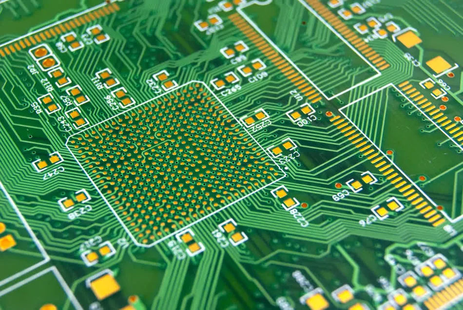 Liquid Photoimageable (LPI) solder mask application on a PCB for SMT design