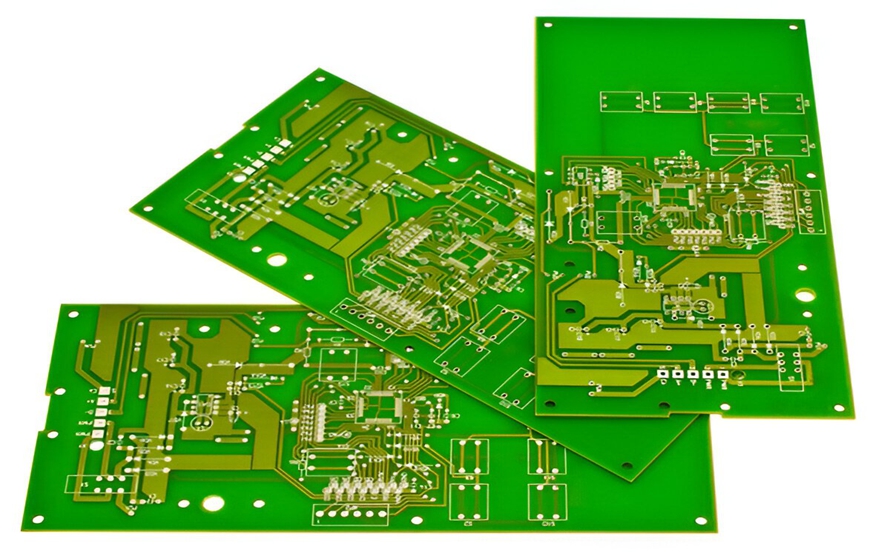 Diagram of a single-sided PCB showing traces and components.
