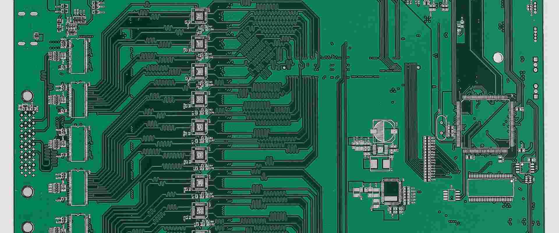 Simulation of power distribution network showing impedance for multi-layer PCB design.