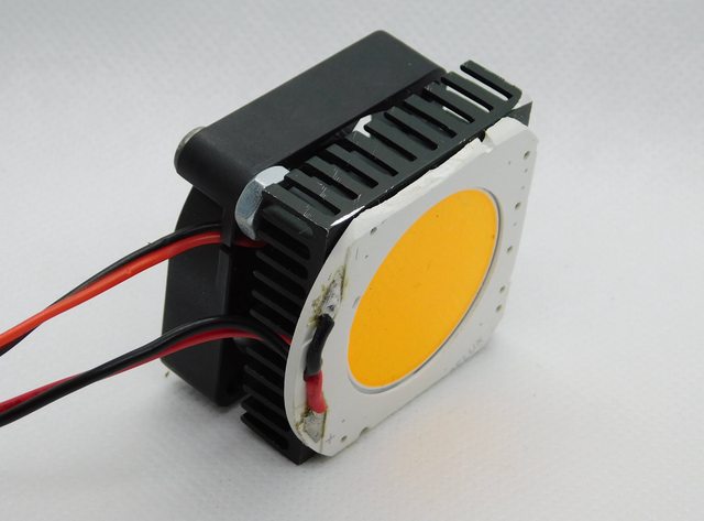 LED on heat sink for thermal management and increased lifespan.