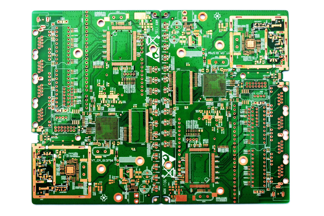 Integrated Antenna on Small PCB