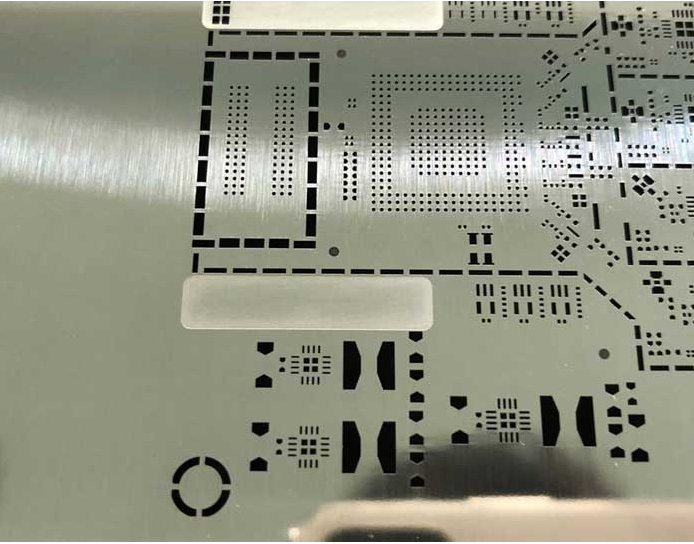 Segmented stepped stencil cross-section view: thin area serving fine-pitch components, thick area serving high-power pads.